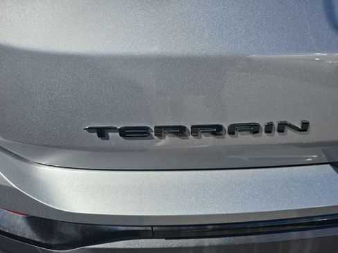 Used 2023 GMC Terrain SLE w/ Driver Convenience Package AWD/4WD image 6