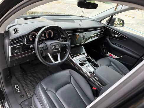 Used 2023 Audi Q7 3.0T Prestige w/ Prestige Package AWD/4WD image 2