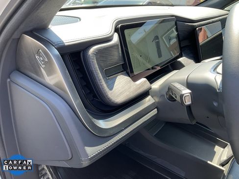 Used 2022 Rivian R1T Launch Edition image 17