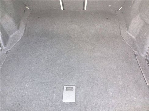 Used 2021 Mercedes-Benz C 300 Sedan image 6