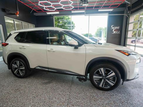 Used 2023 Nissan Rogue Platinum w/ Platinum Premium Package AWD/4WD image 5