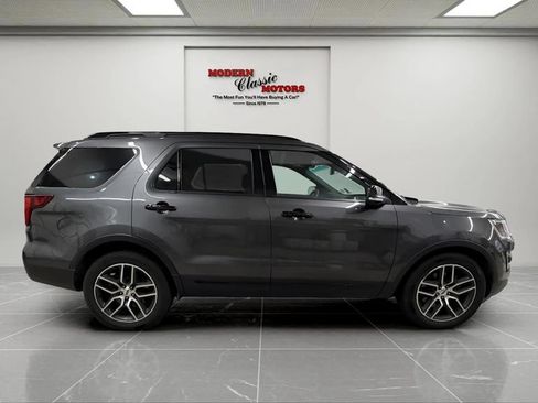 Used 2016 Ford Explorer Sport w/ Equipment Group 401A AWD/4WD image 8