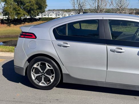 Used 2015 Chevrolet Volt w/ Enhanced Safety Package 1 FWD image 30