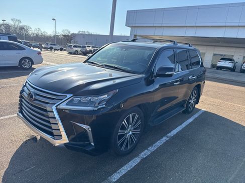 Used 2021 Lexus LX 570 4WD w/ Luxury Package image 1