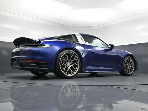 Certified 2024 Porsche 911 Targa 4S w/ Premium Package AWD/4WD image 21