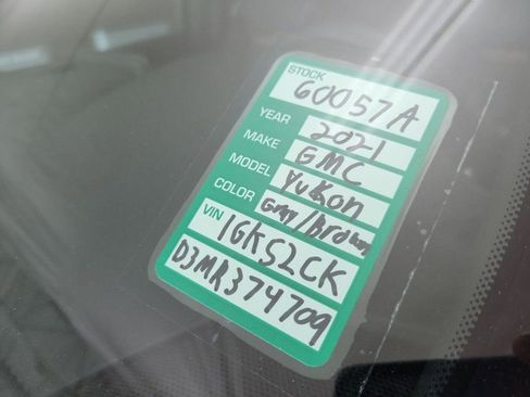 Certified 2021 GMC Yukon AT4 image 23