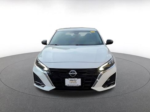 Used 2025 Nissan Altima 2.5 SV image 5