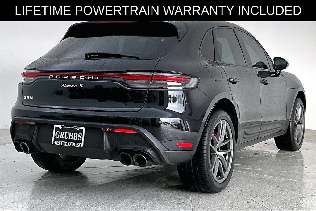Used 2024 Porsche Macan S AWD/4WD image 2