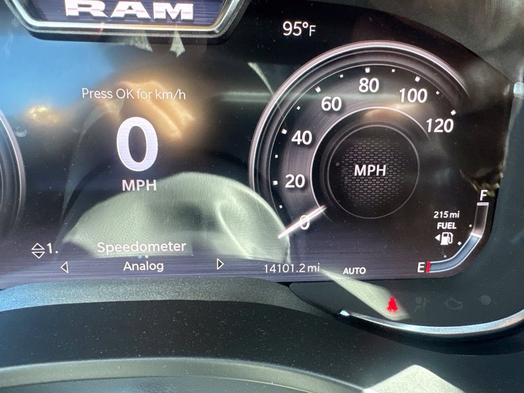 Used 2025 RAM 1500 Big Horn AWD/4WD image 3