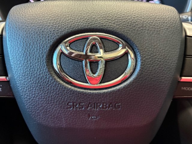 Used 2026 Toyota Highlander XLE AWD/4WD image 14