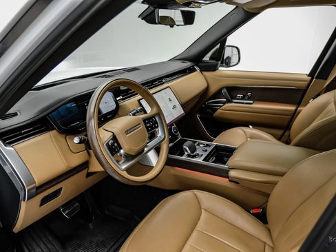 Used 2023 Land Rover Range Rover Autobiography AWD/4WD image 2