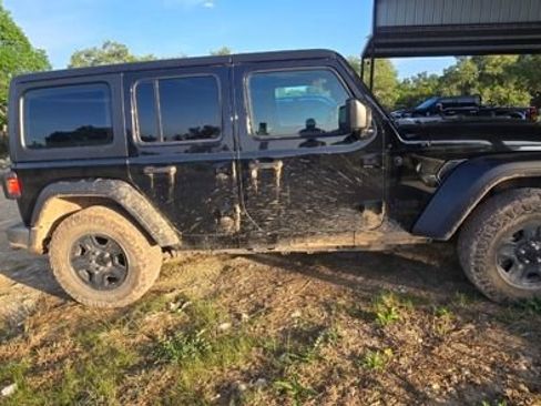 Used 2022 Jeep Wrangler Unlimited Sport AWD/4WD image 6