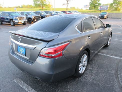 Used 2014 Nissan Altima 2.5 SL w/ Technology Package FWD image 5