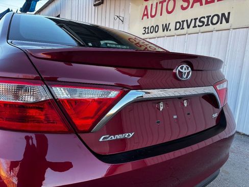 Used 2017 Toyota Camry SE image 8