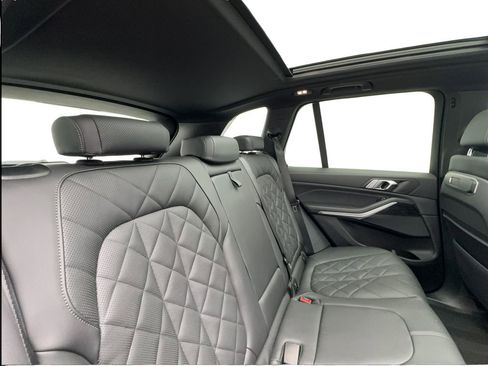Used 2025 BMW X5 sDrive40i w/ M Sport Package RWD image 27