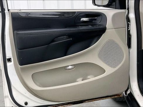 Used 2012 RAM C/V FWD image 20