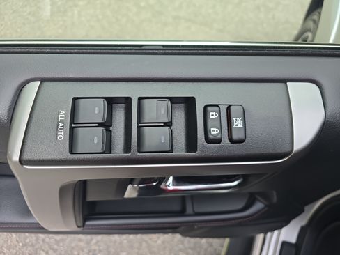 Used 2024 Toyota 4Runner Limited AWD/4WD image 27