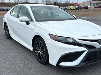 Used 2022 Toyota Camry SE video 1