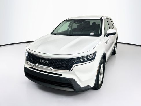 Used 2022 Kia Sorento LX FWD image 3