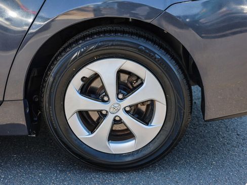 Used 2012 Toyota Prius Three w/ Solar Roof Pkg FWD image 27