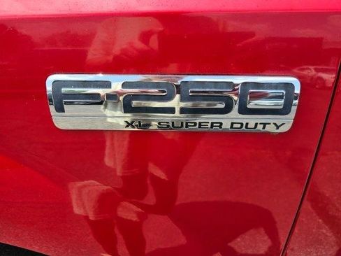 Used 2005 Ford F250 XL image 24