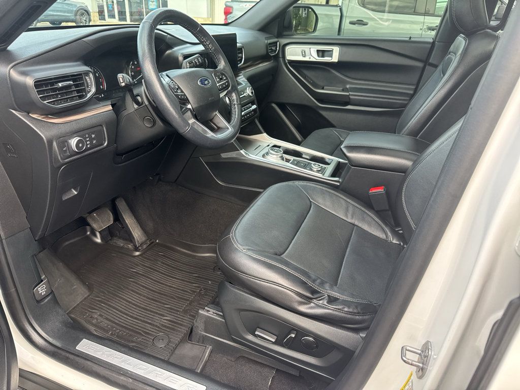 Used 2020 Ford Explorer Limited AWD/4WD image 20