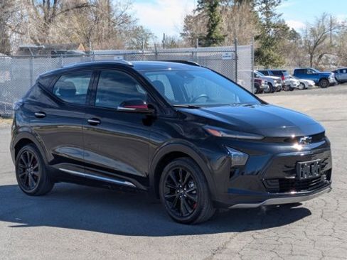 Used 2023 Chevrolet Bolt EUV Premier w/ Redline Edition image 3