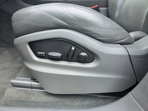 Used 2022 Porsche Cayenne E-Hybrid image 24