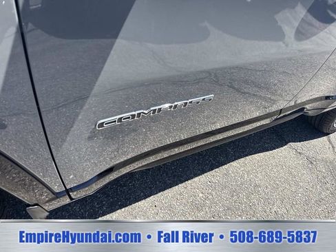 Used 2022 Jeep Compass Limited w/ Elite Group AWD/4WD image 13