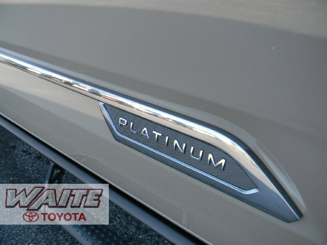 New 2026 Toyota Tundra Platinum w/ TRD Off-Road Package AWD/4WD image 7