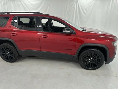 Used 2023 GMC Acadia SLE w/ Driver Convenience Package image 2