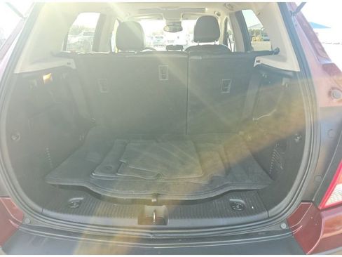 Used 2016 Chevrolet Trax LT w/ LT Sun and Sound Package image 10