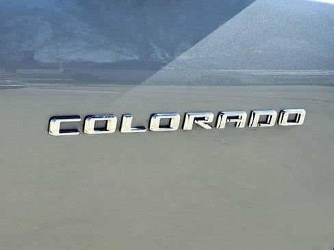 Used 2024 Chevrolet Colorado Trail Boss w/ Technology Package image 10