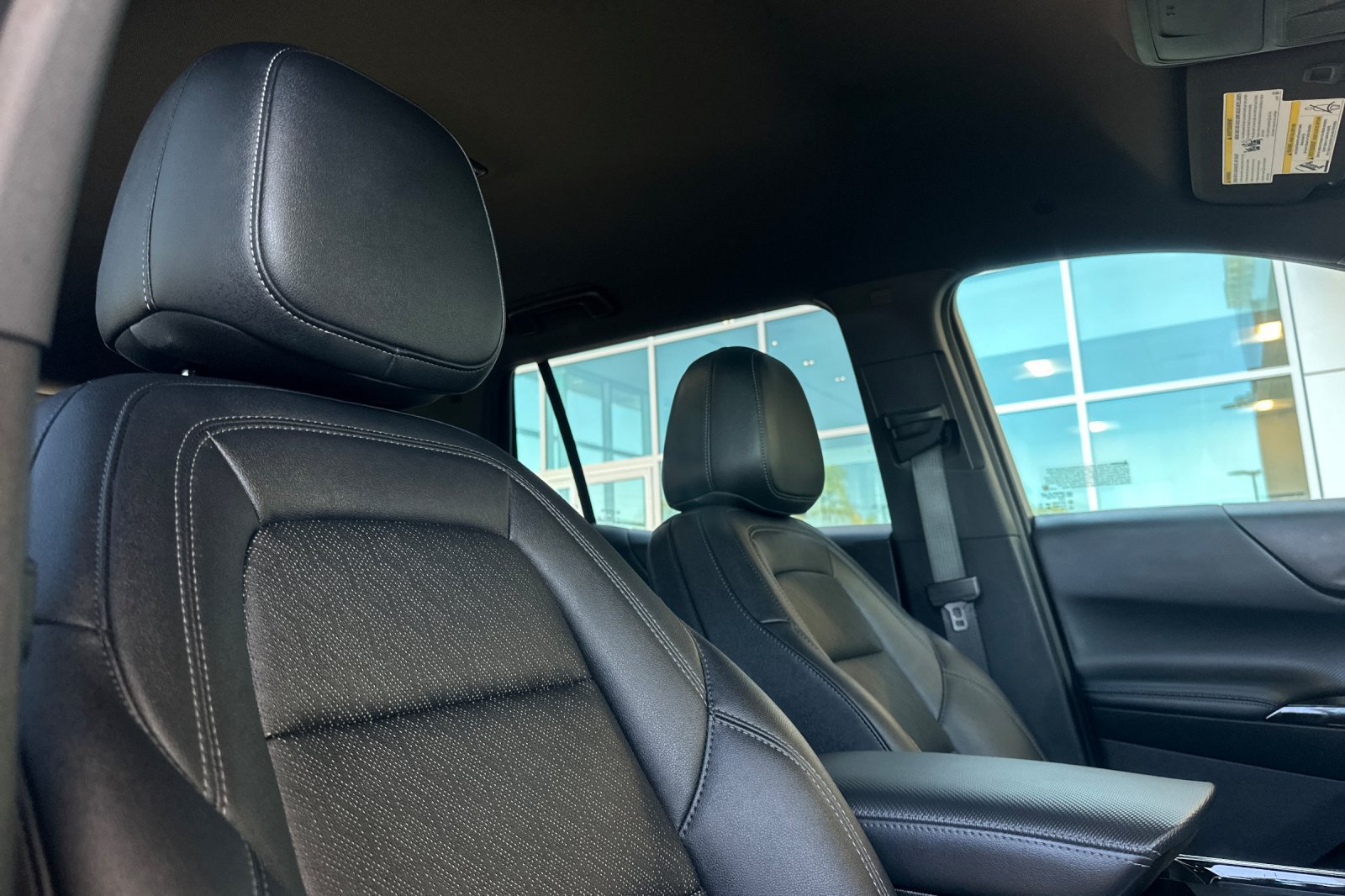 Used 2026 Chevrolet Equinox LT w/ Convenience Package II FWD image 21