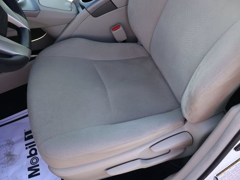 Used 2015 Toyota Prius Three FWD image 19