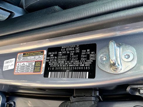 Used 2025 Kia Sorento LX FWD image 37