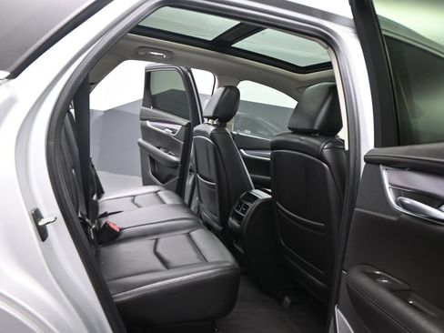 Used 2019 Cadillac XT5 Luxury FWD image 5