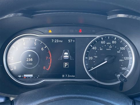 New 2025 Nissan Versa SV w/ Trunk Package image 32