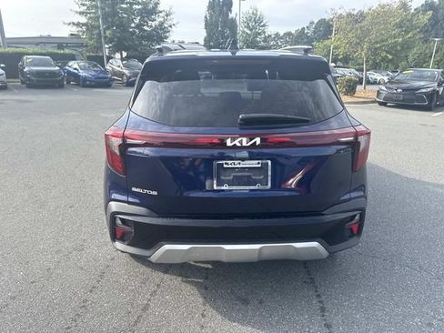 Certified 2024 Kia Seltos EX FWD image 7