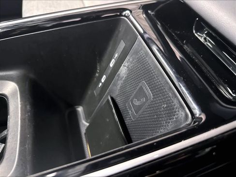Used 2024 Volkswagen ID.4 2WD image 19