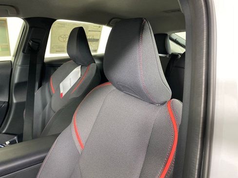 New 2026 Toyota Prius SE image 8