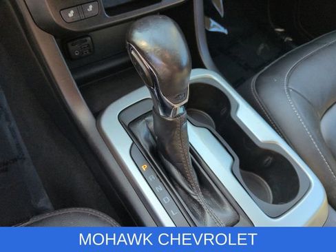 Used 2022 Chevrolet Colorado ZR2 AWD/4WD image 16