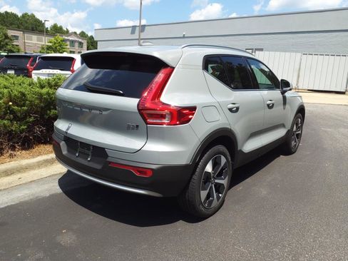 New 2025 Volvo XC40 B5 Core w/ Protection Package Premier image 3