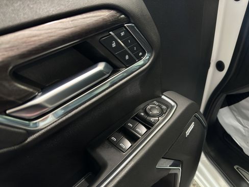 Used 2023 Chevrolet Silverado 1500 LTZ w/ LTZ Convenience Package II image 31