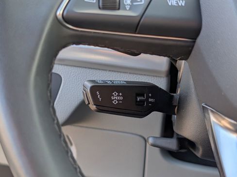 Used 2025 Audi Q5 2.0T Premium image 38