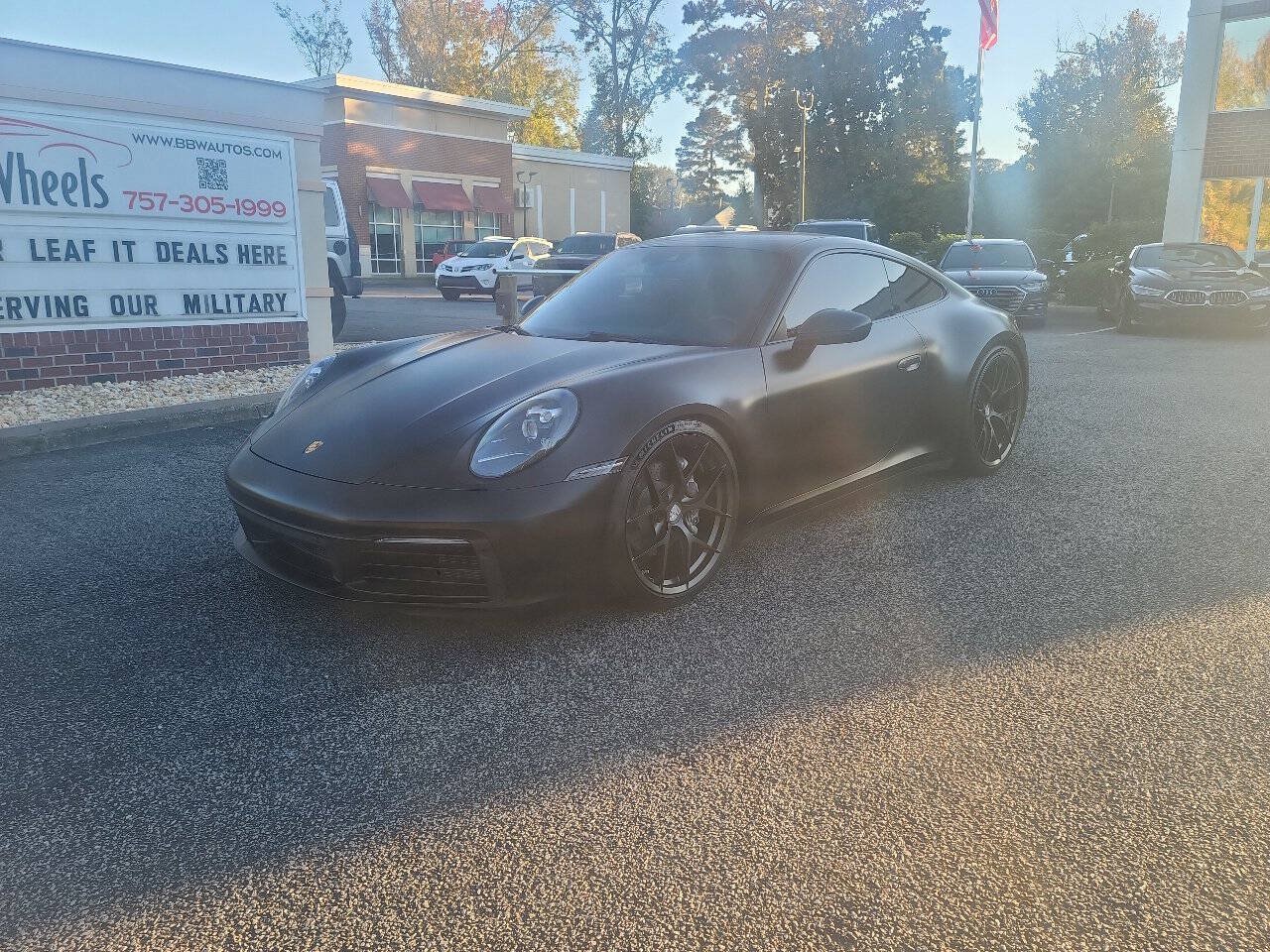 Used 2021 Porsche 911 Carrera RWD image 3