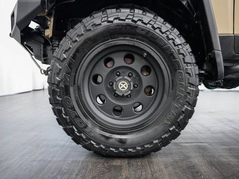 Used 2013 Toyota FJ Cruiser 4WD w/ Upgrade Pkg image 43