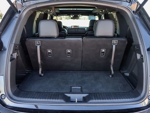 Used 2025 Honda Pilot Black Edition image 29
