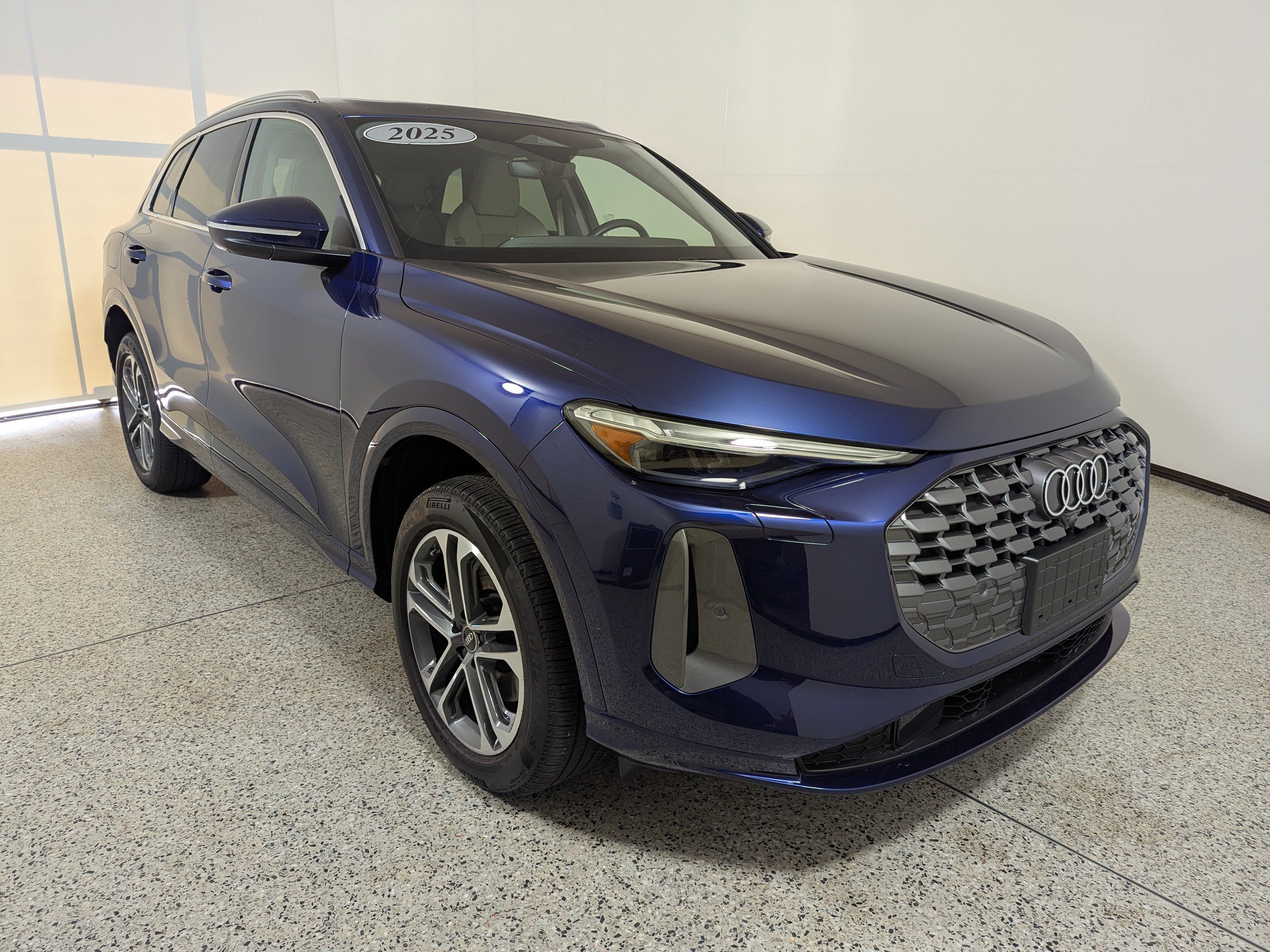 Certified 2025 Audi Q5 Premium Plus w/ Premium Plus AWD/4WD image 1