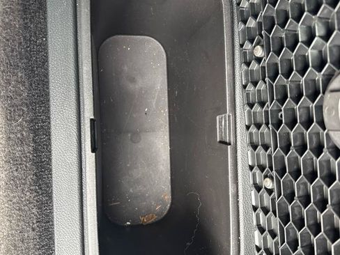 Used 2017 RAM 1500 Laramie RWD image 27